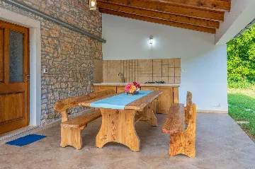 3-Bedroom House in Marcana, 6 km to the Sea