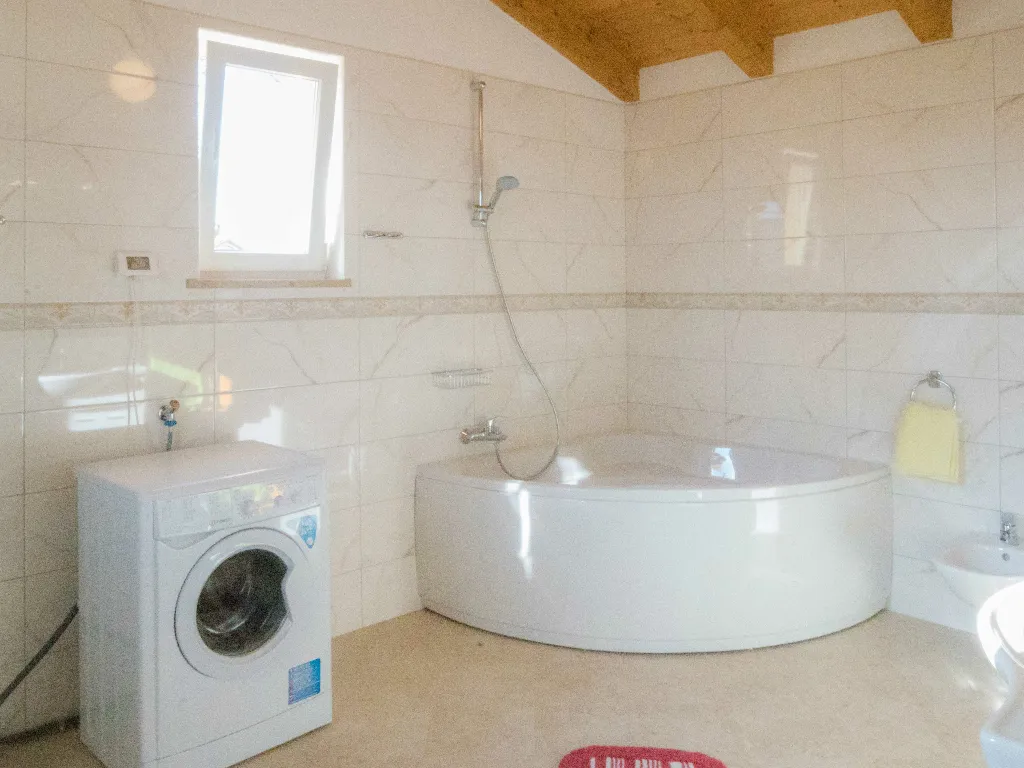 3-Bedroom House in Marcana, 6 km to the Sea
