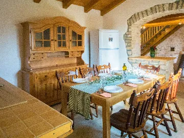 3-Bedroom House in Marcana, 6 km to the Sea