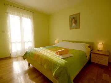 Modern Air-Conditioned Apartment in Ližnjan for 5