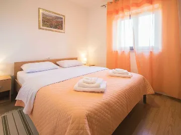 5-Bedroom House in Žminj for 10 Guests