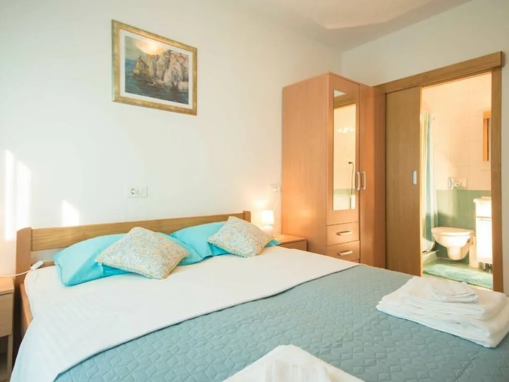 5-Bedroom House in Žminj for 10 Guests