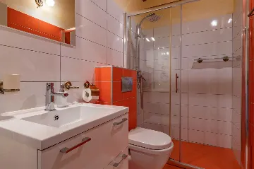 5-Bedroom House in Žminj for Up to 12 Guests