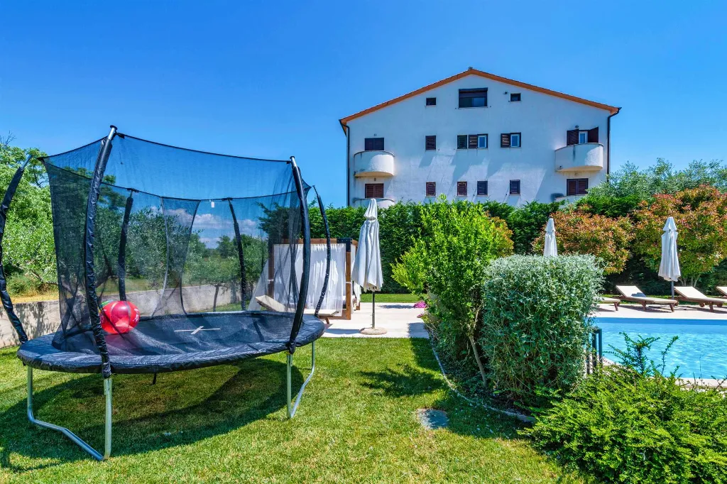 Poreč House with Private Pool for Up to 15