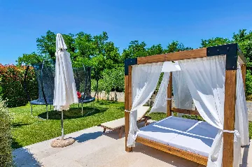 Poreč House with Private Pool for Up to 15