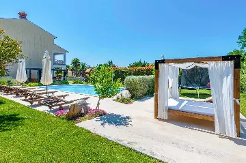 Poreč House with Private Pool for Up to 15