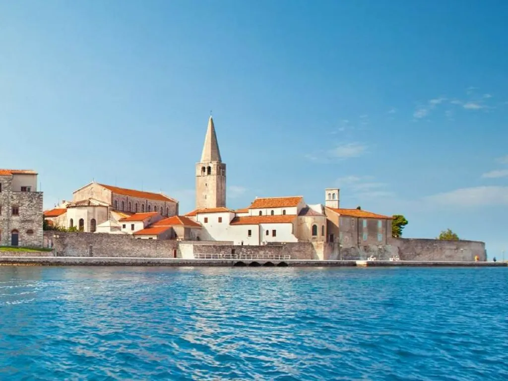 Poreč House with Private Pool for Up to 15