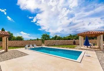Baderna House for Up to 5 Guests with Private Pool