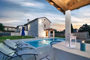 Baderna House for Up to 5 Guests with Private Pool