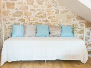 Baderna House for Up to 5 Guests with Private Pool