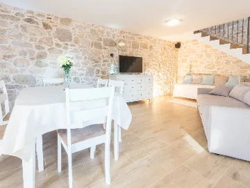 Baderna House for Up to 5 Guests with Private Pool