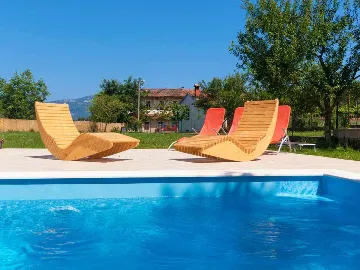 2-Bedroom House with Private Pool in Kršan
