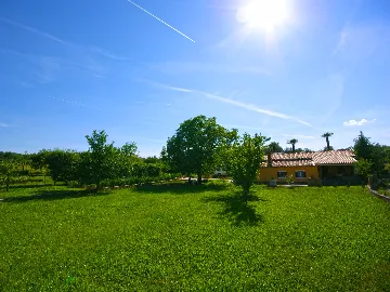 2-Bedroom House with Private Pool in Kršan