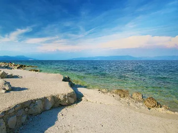 2-Bedroom House with Private Pool in Kršan