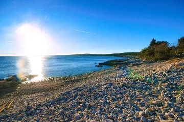 Trget House for Up to 7 Guests with Heated Pool