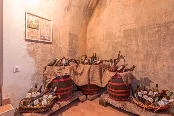 2-Bedroom House in Trget with Private Pool