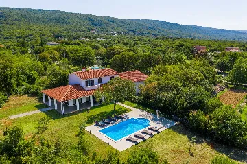Raša 3-Bedroom Villa with Private Pool