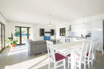 Raša 3-Bedroom Villa with Private Pool