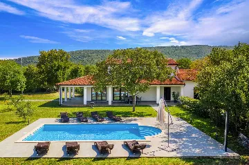 Raša 3-Bedroom Villa with Private Pool