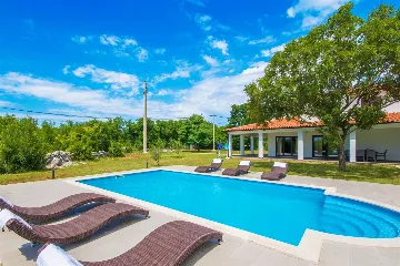 Raša 3-Bedroom Villa with Private Pool