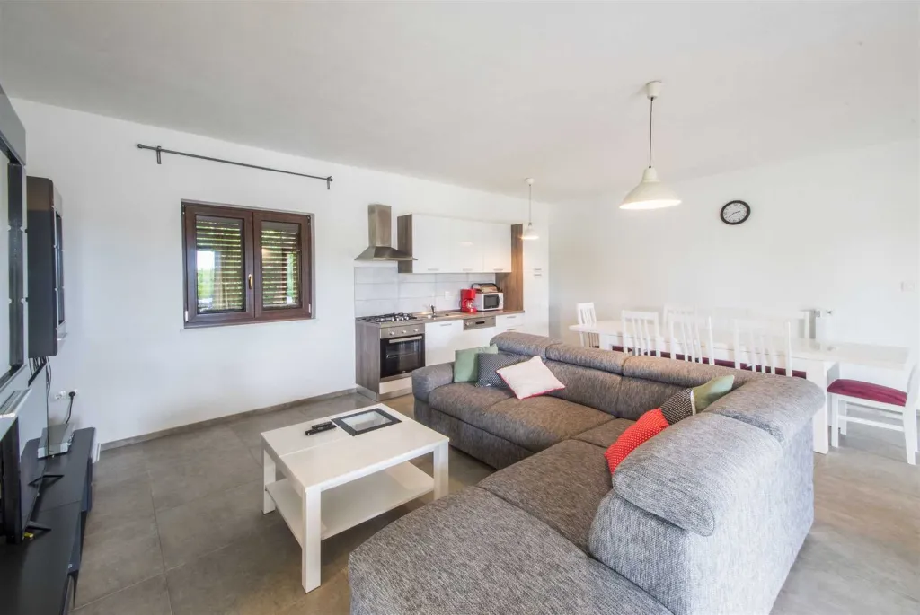 Raša 3-Bedroom Villa with Private Pool