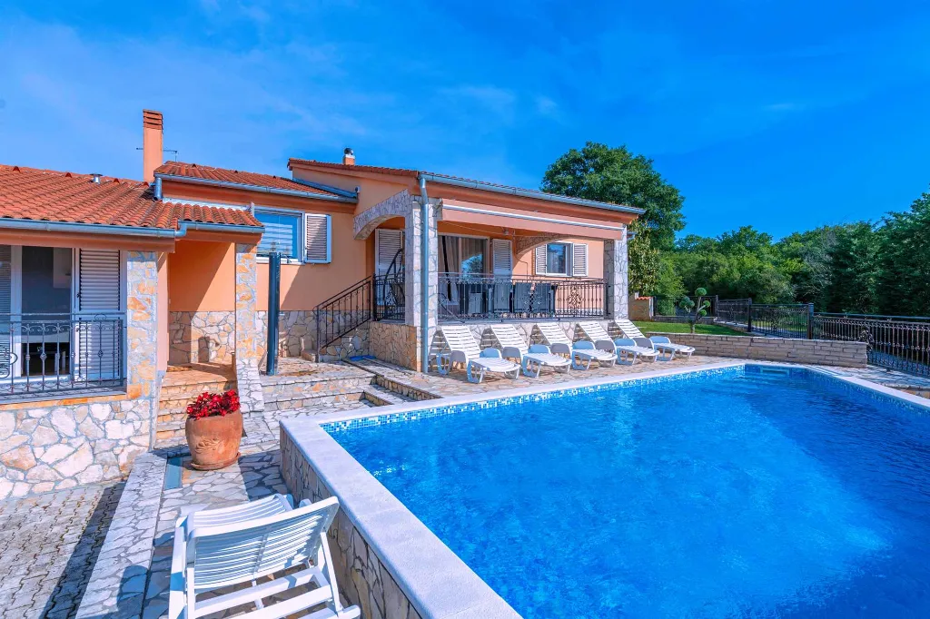 House in Marcana with Private Pool for 10 Guests