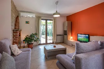 Trget 3-Bedroom House with Private Pool