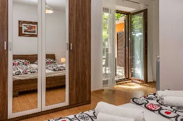 Trget 3-Bedroom House with Private Pool