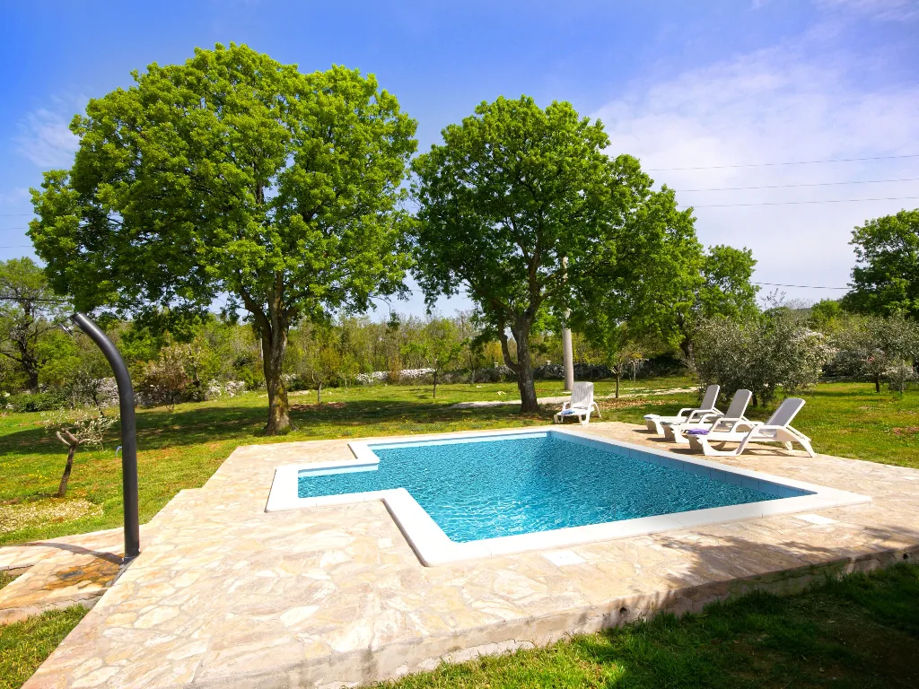 Trget 3-Bedroom House with Private Pool
