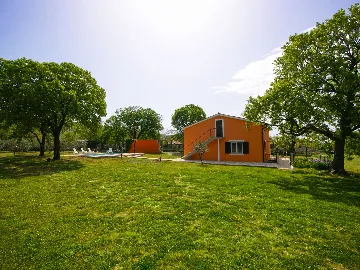 Trget 3-Bedroom House with Private Pool