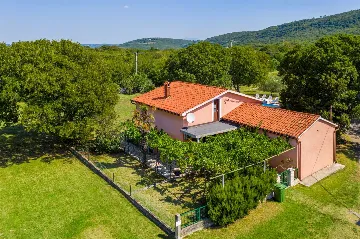 Trget 3-Bedroom House with Private Pool