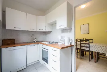 Trget 3-Bedroom House with Private Pool