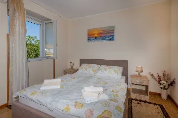 House with Private Pool and Fenced Garden in Svetvinčenat