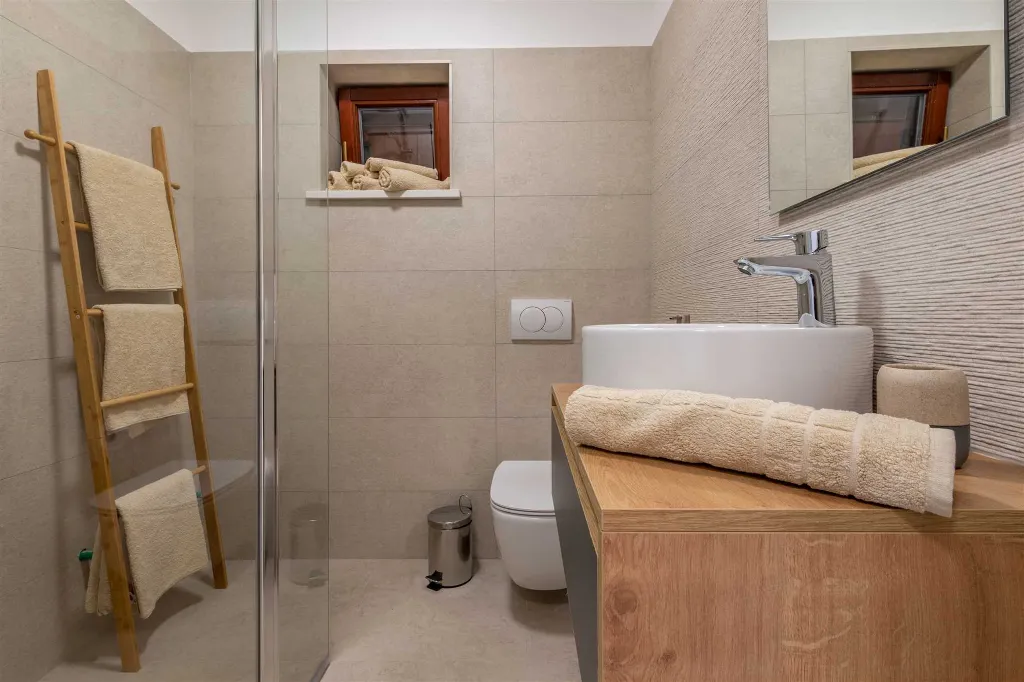 7-Bedroom House in Nedešćina for up to 15