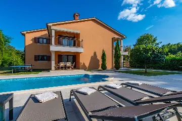 7-Bedroom House in Nedešćina for up to 15