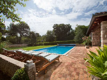 5-Bedroom Villa in Labin with Private Pool