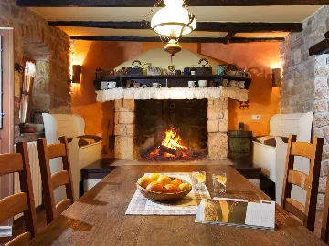 5-Bedroom Villa in Labin with Private Pool