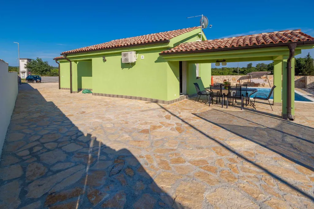 Pet-Friendly 2-Bedroom House in Bale
