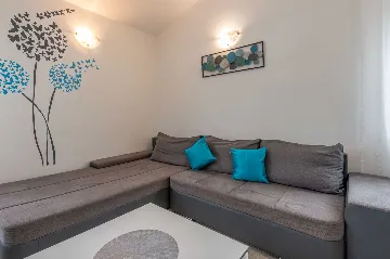 Pet-Friendly 2-Bedroom House in Bale