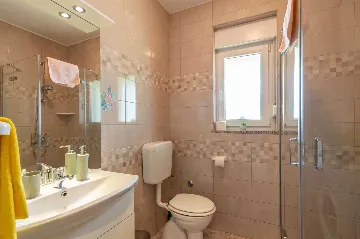 Pet-Friendly 2-Bedroom House in Bale