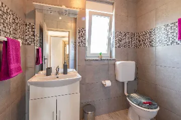 Pet-Friendly 2-Bedroom House in Bale