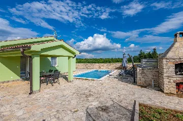 Pet-Friendly 2-Bedroom House in Bale