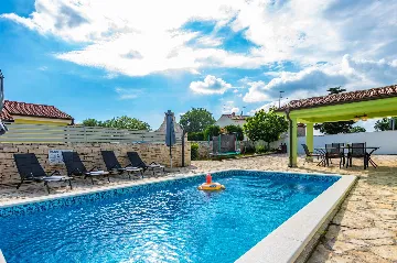 Pet-Friendly 2-Bedroom House in Bale