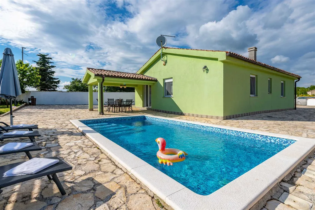 Pet-Friendly 2-Bedroom House in Bale
