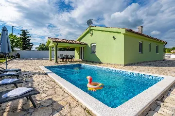 Pet-Friendly 2-Bedroom House in Bale