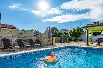 Pet-Friendly 2-Bedroom House in Bale