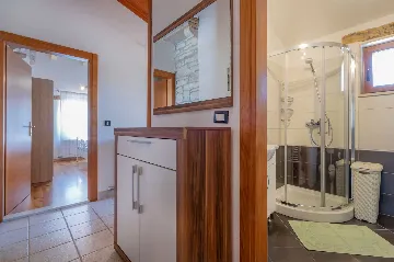 House with Private Pool in Žminj (Up to 6 Guests)