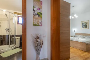 House with Private Pool in Žminj (Up to 6 Guests)