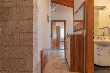 House with Private Pool in Žminj (Up to 6 Guests)