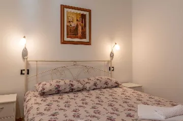 House with Private Pool in Žminj (Up to 6 Guests)